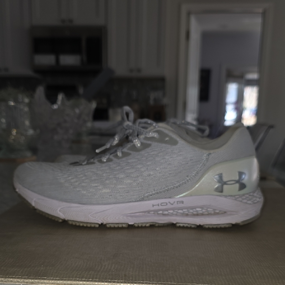 Under Armor W8ls HOVR Athletic Shors